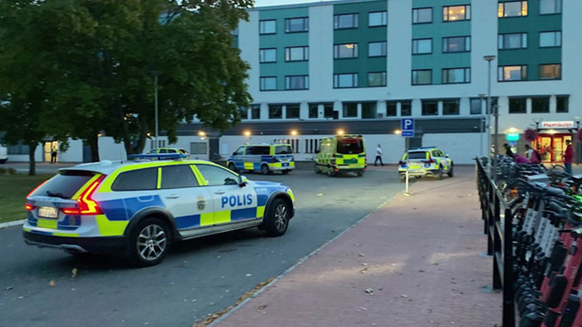 Minst En Person Skadad I Skottlossning