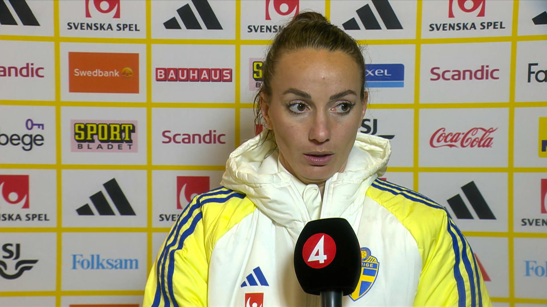 Kosovare Asllani: “En stor besvikelse att vi inte får med oss några poäng”