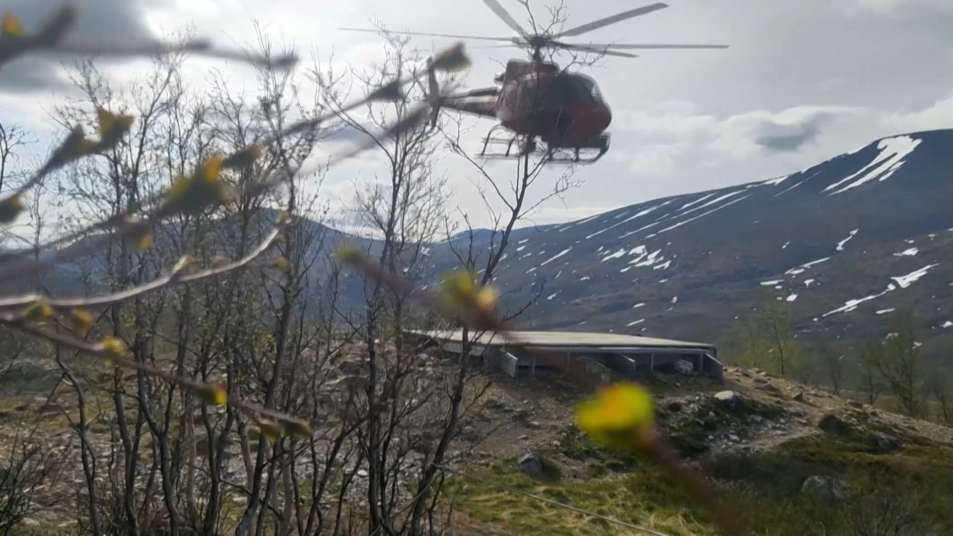 Krav på att helikopterturismen i fjällen regleras